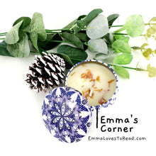 Load image into Gallery viewer, Essential Oil Infused Soy Wax Aromatic Candle with Flower Petals - Metal Tin