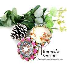 Load image into Gallery viewer, Essential Oil Infused Soy Wax Aromatic Candle with Flower Petals - Metal Tin