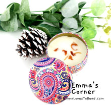 Load image into Gallery viewer, Essential Oil Infused Soy Wax Aromatic Candle with Flower Petals - Metal Tin