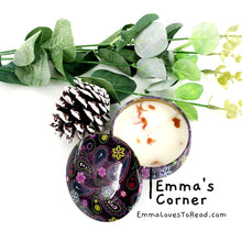 Load image into Gallery viewer, Essential Oil Infused Soy Wax Aromatic Candle with Flower Petals - Metal Tin