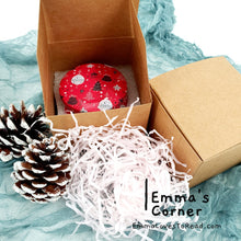 Load image into Gallery viewer, Essential Oil Infused Soy Wax Aromatic Candle - Christmas Metal Tin