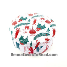 Load image into Gallery viewer, Essential Oil Infused Soy Wax Aromatic Candle - Christmas Metal Tin